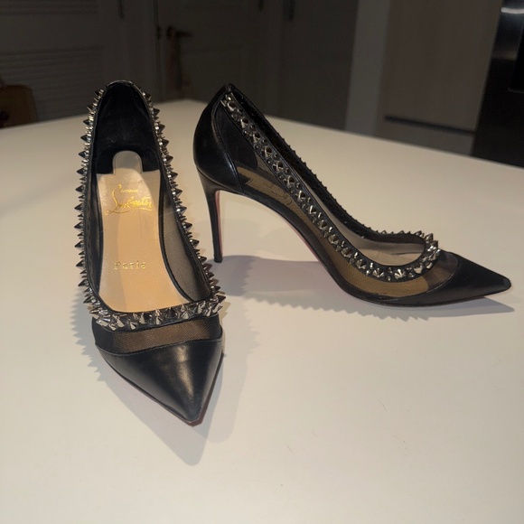 Louboutin - Picture 4 of 5